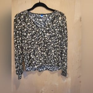🛑SOLD🛑Old Navy poet blouse, xs